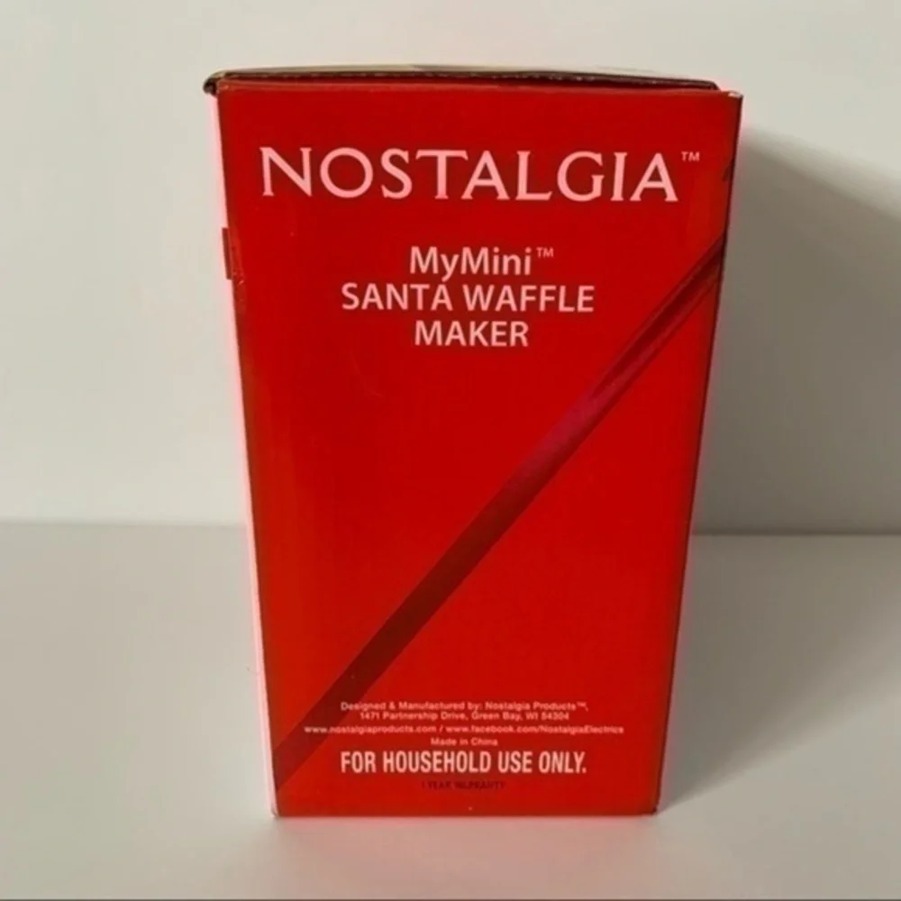NIB. NOSTALGIA Santa Waffle Maker